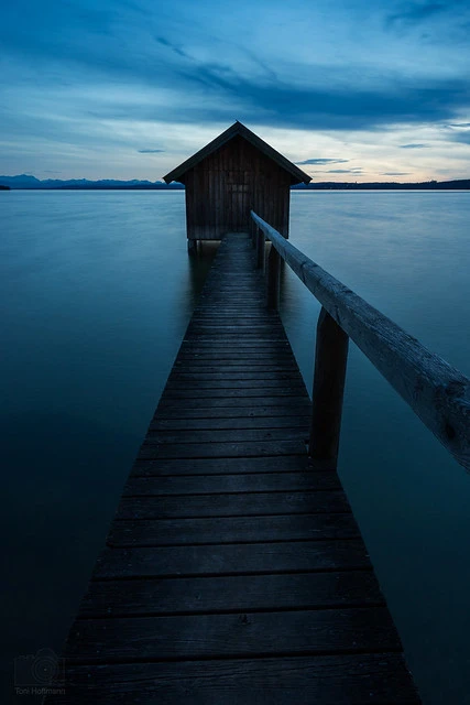 Lonely little Boathouse