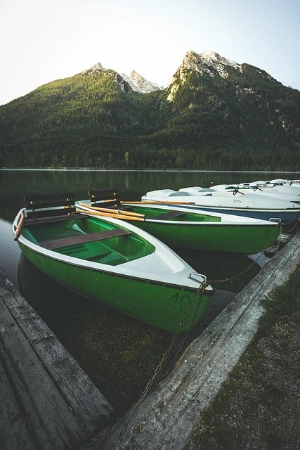 Morning rises at lake Hintersee