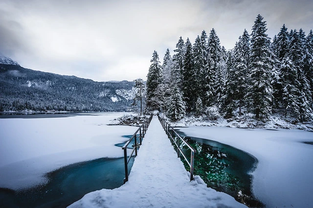 Snow Day at lake Eibsee