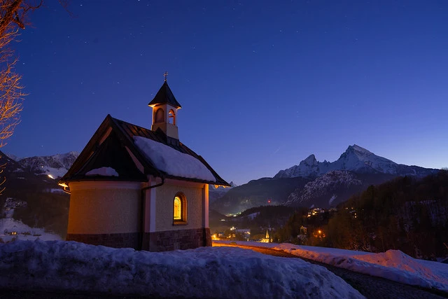 Chapel Lockstein at Night